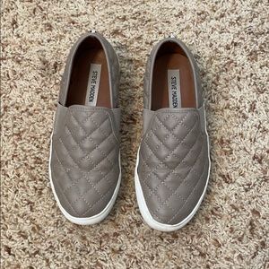 Steve Madden quilted slip on shoes